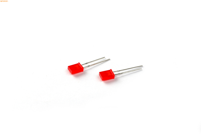 Red 2*5*7mm Square Dip LED chip 